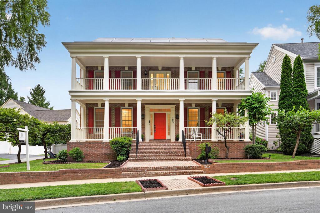 105 WATKINS OVERLOOK