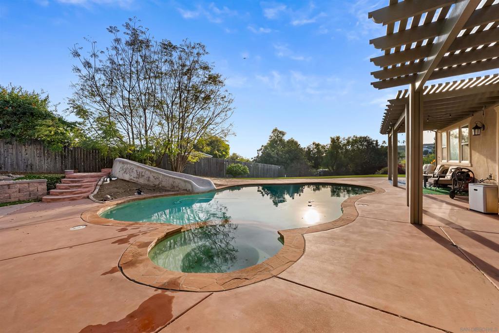 2157 Hidden Springs Dr