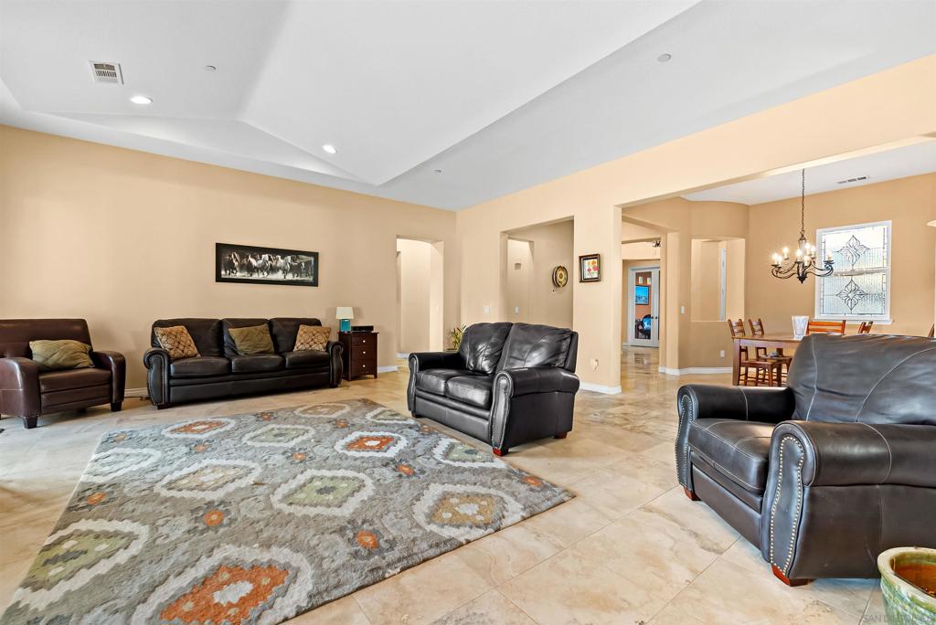 2157 Hidden Springs Dr