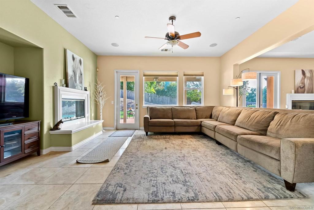 2157 Hidden Springs Dr