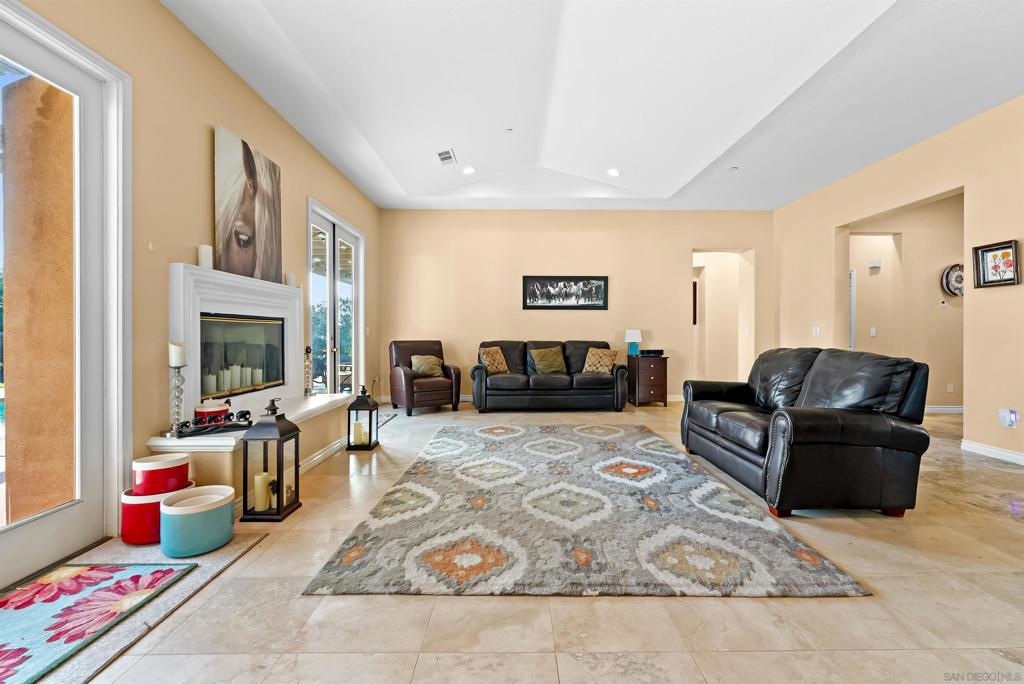 2157 Hidden Springs Dr