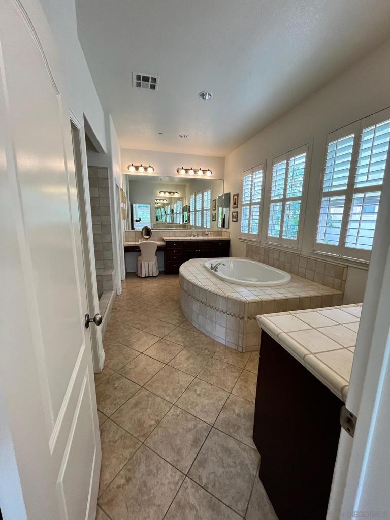 2088 Hidden Springs Ct