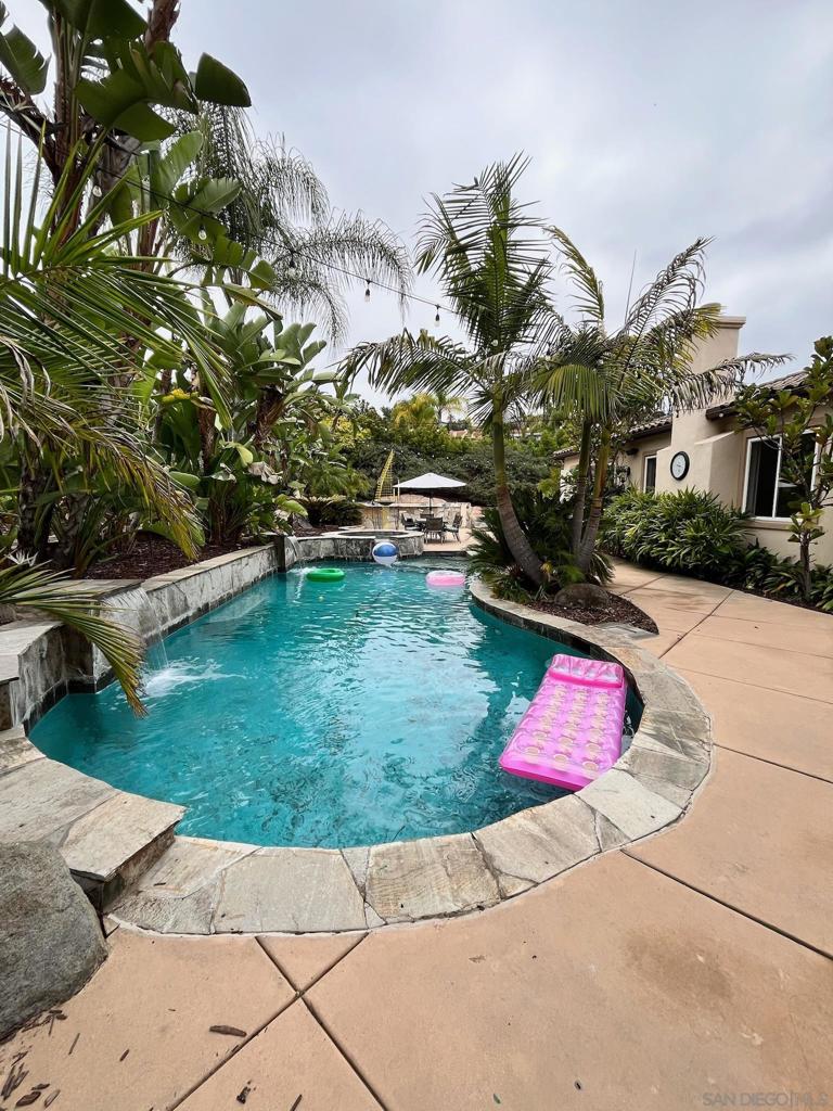 2088 Hidden Springs Ct