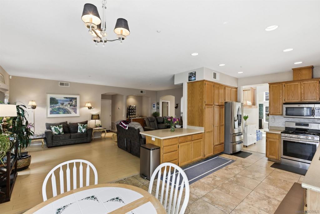 2142 Hidden Mesa Rd
