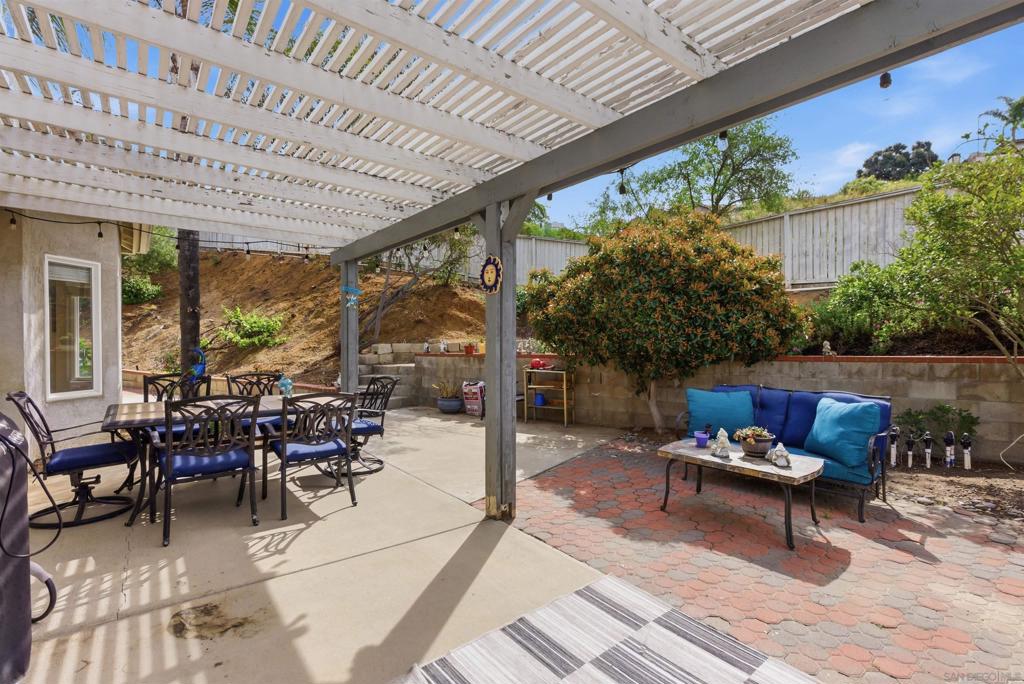 2142 Hidden Mesa Rd