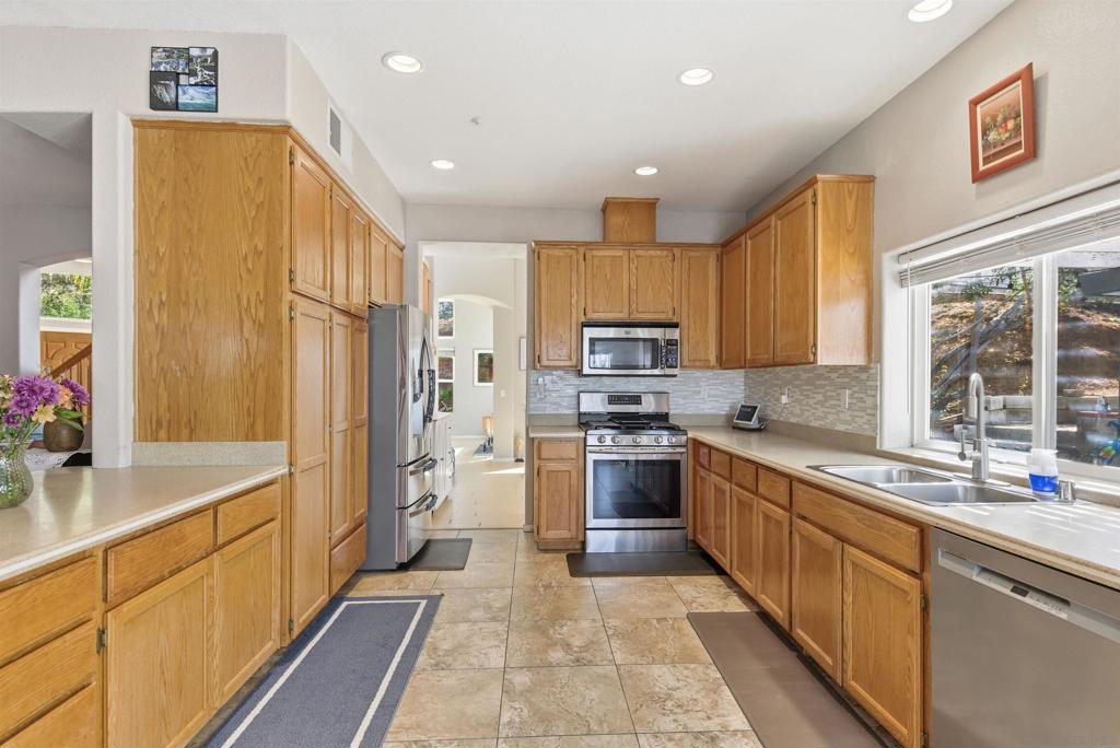 2142 Hidden Mesa Rd