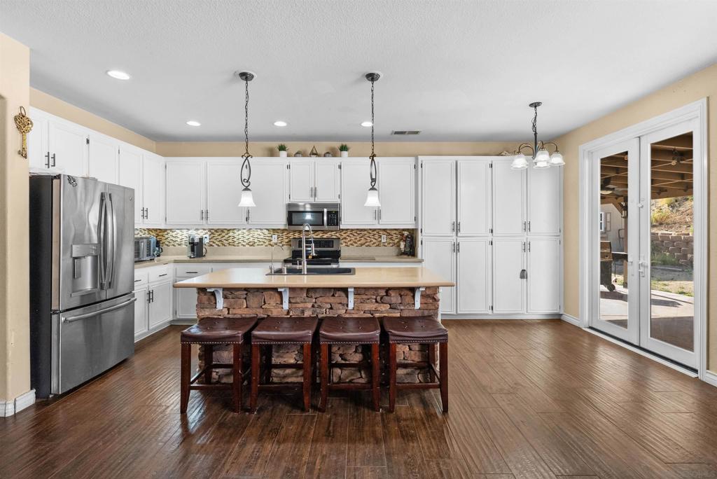88-13886 Cheryl Creek Dr