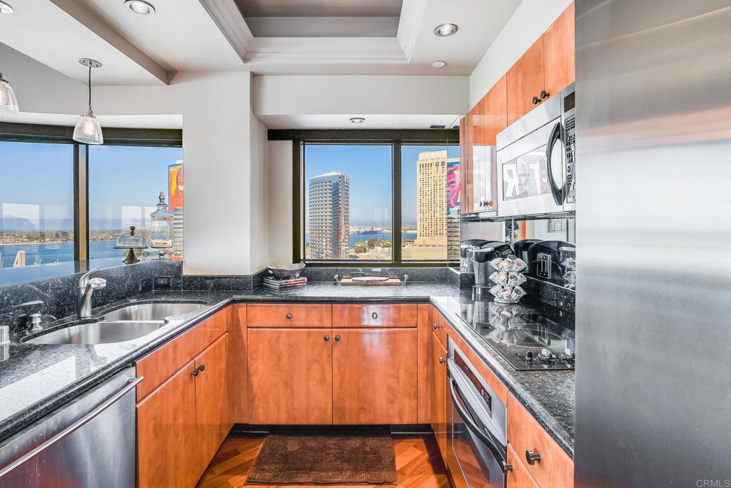 200 Harbor Dr 1502