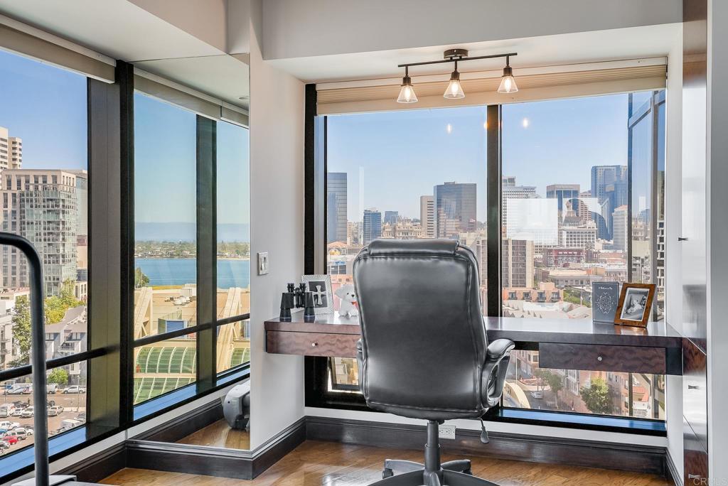 200 Harbor Dr 1502