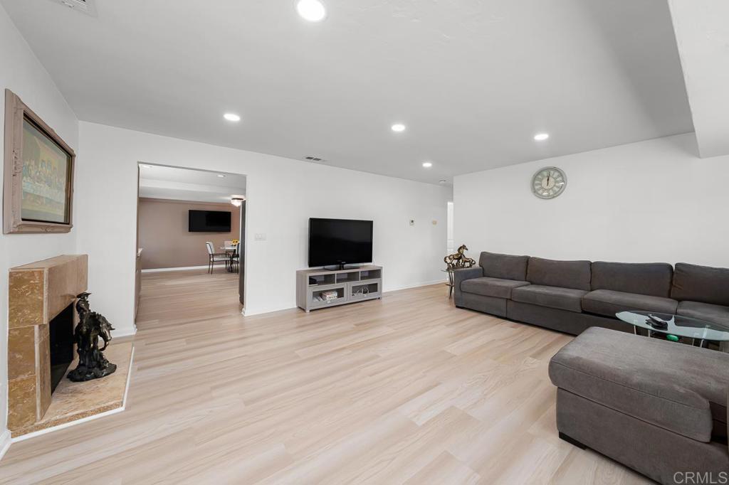 1661 Grove Road