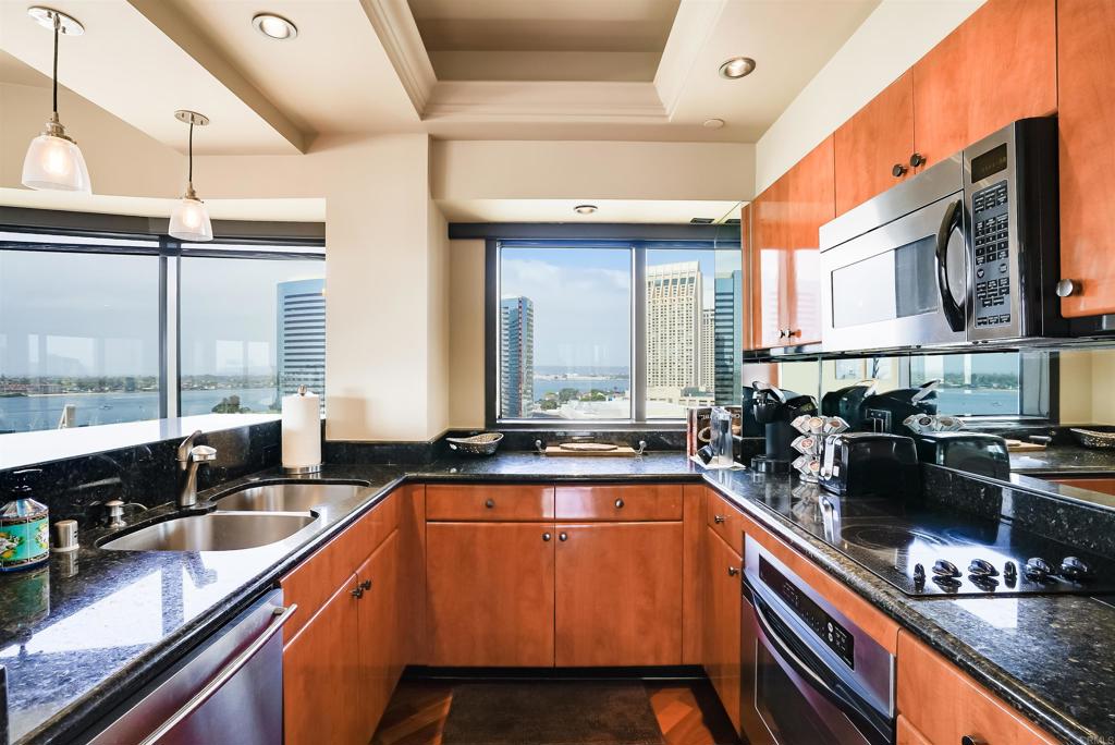 200 Harbor Drive 1502