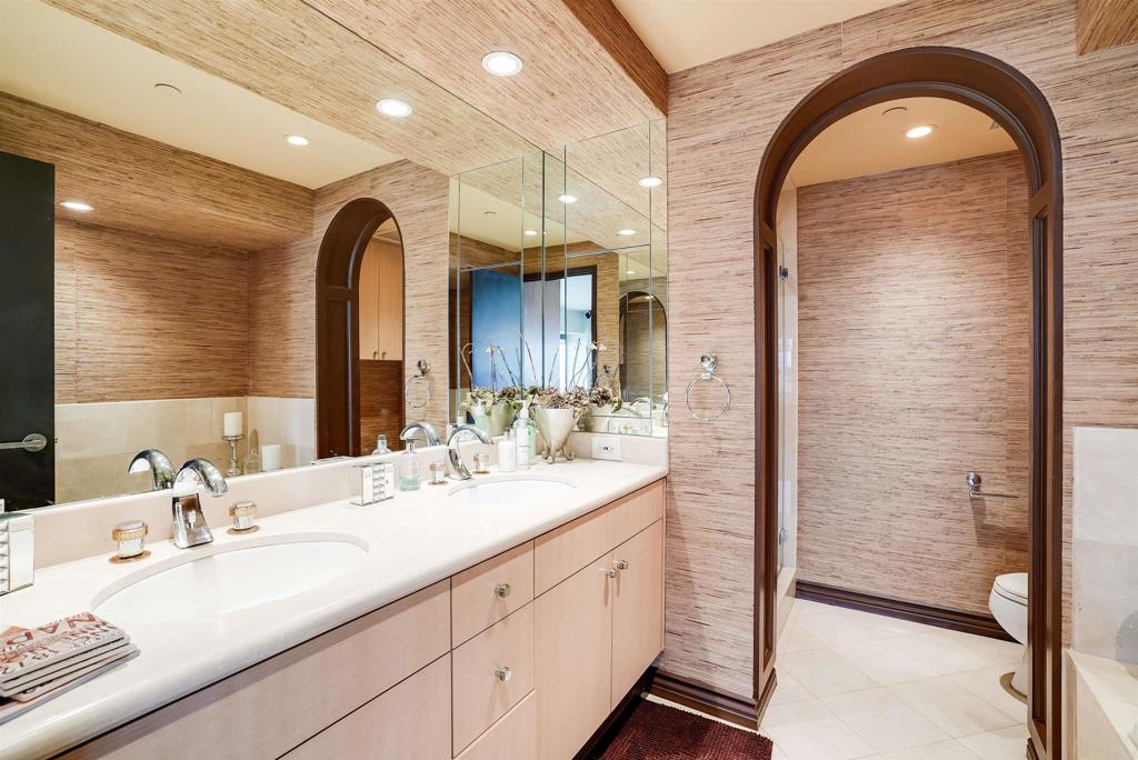 200 Harbor Drive 1502