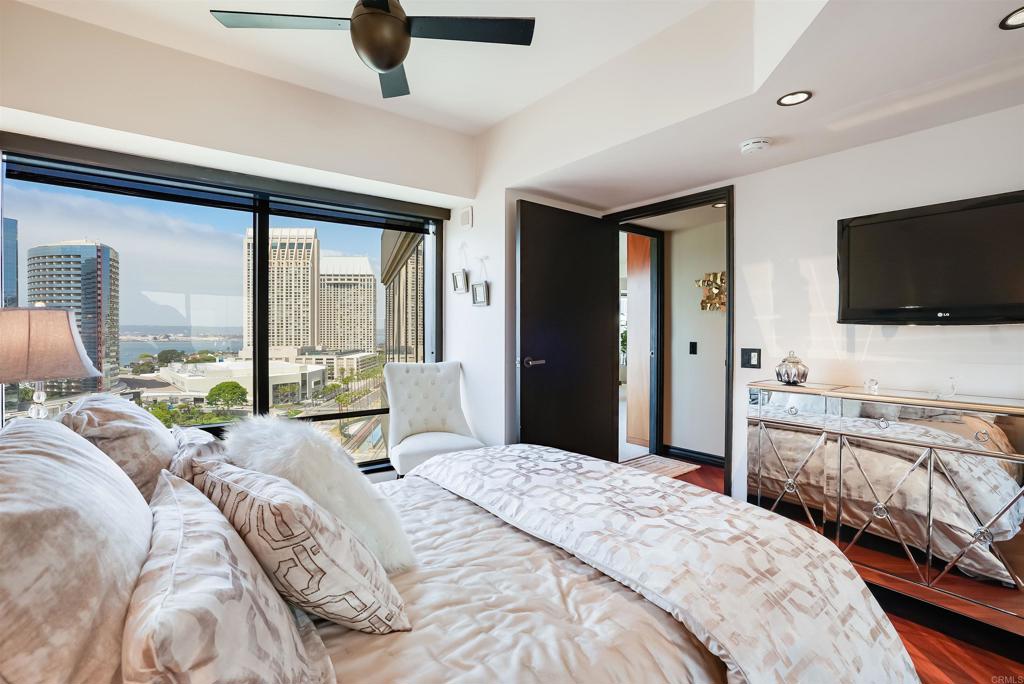 200 Harbor Drive 1502