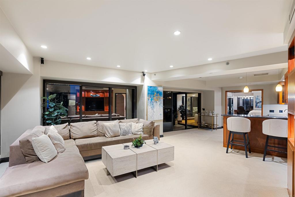 200 Harbor Dr 1502
