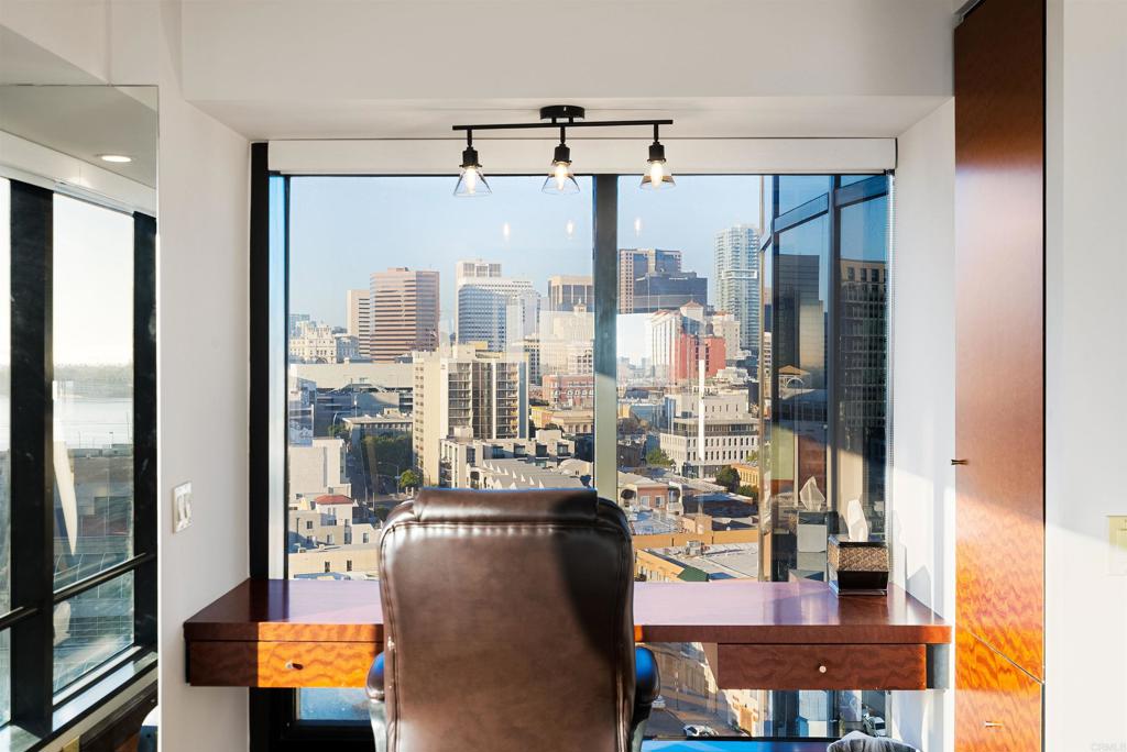 200 Harbor Dr 1502