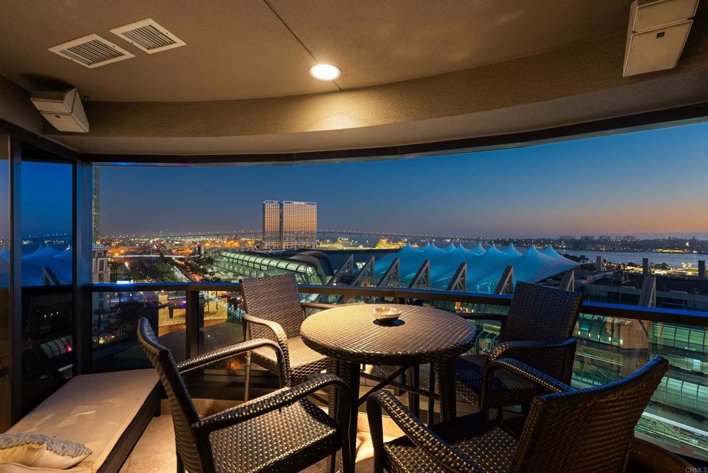 200 Harbor Dr 1502