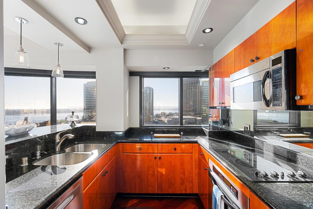 200 Harbor Dr 1502