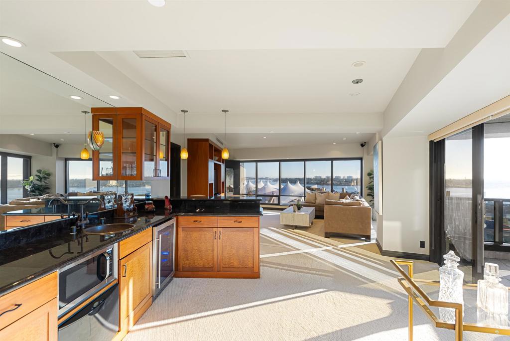 200 Harbor Dr 1502