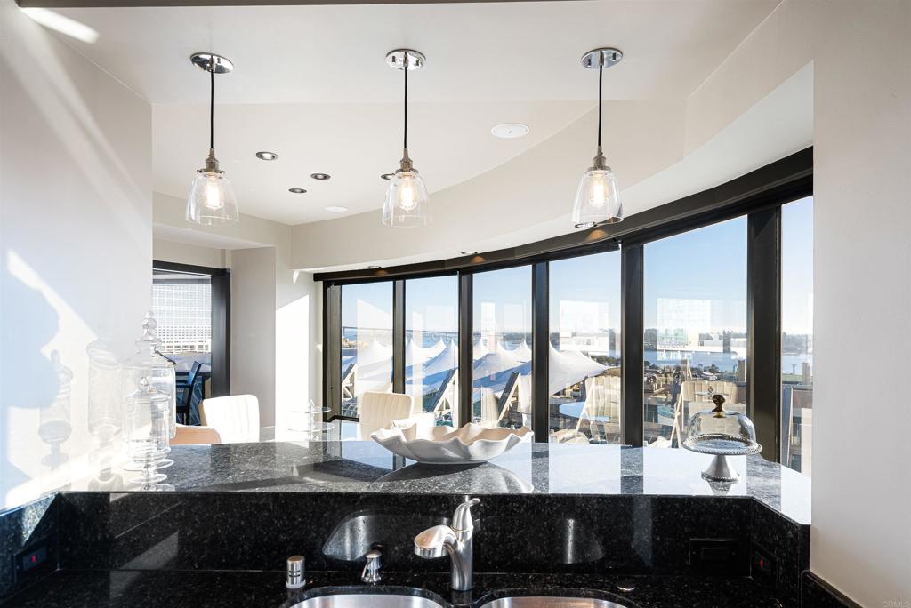 200 Harbor Dr 1502