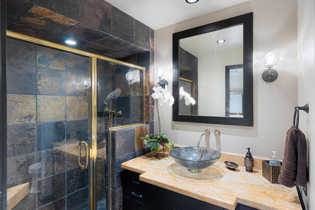 200 Harbor Dr 1502