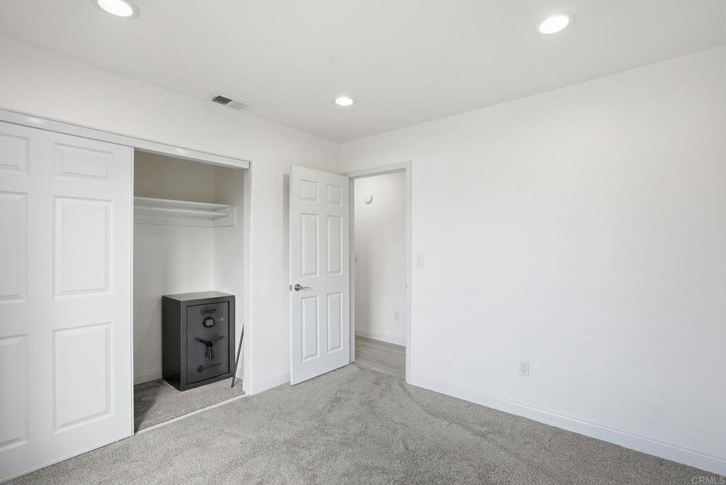 1668 1672 Spanish Oak Pl