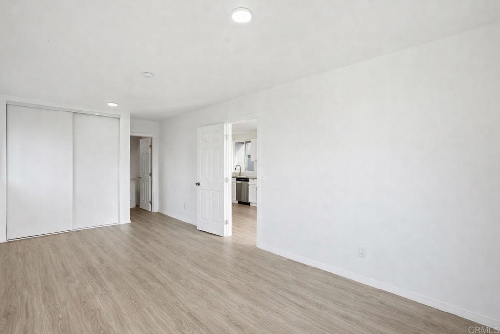 1668 1672 Spanish Oak Pl