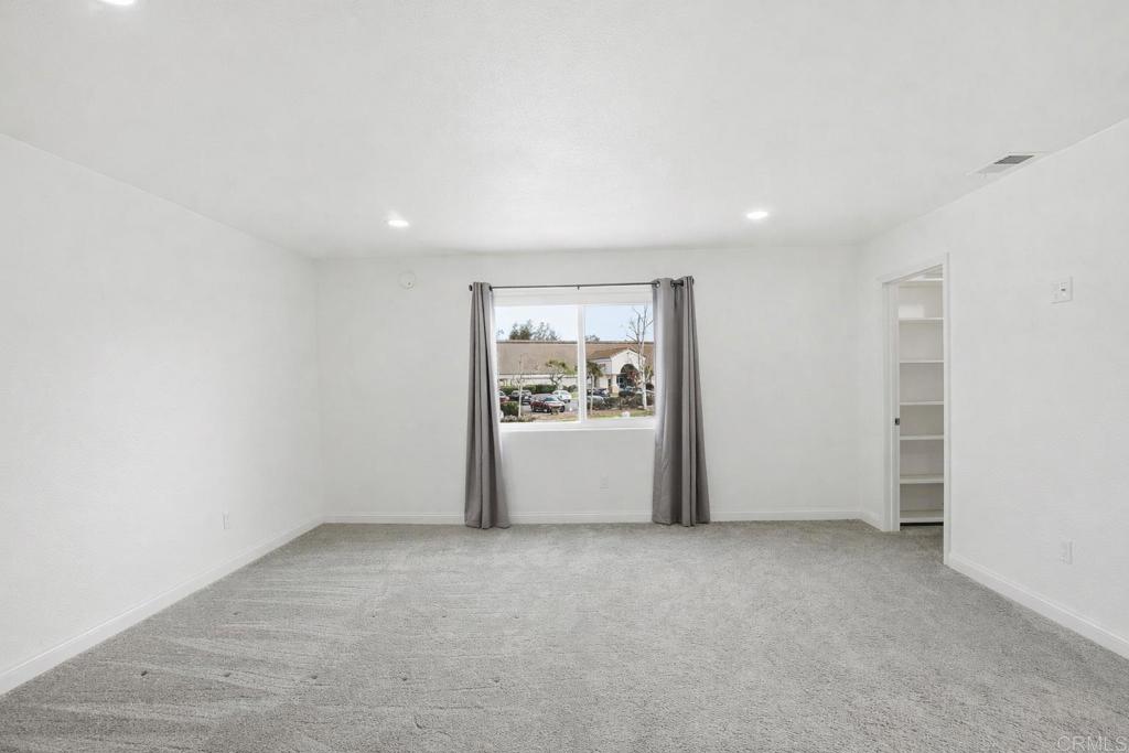 1668 1672 Spanish Oak Pl