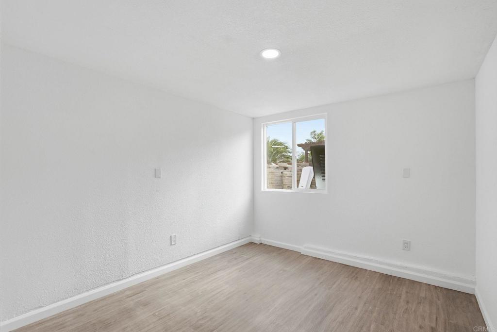 1668 1672 Spanish Oak Pl