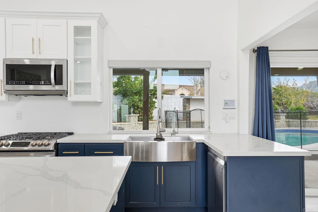 1668 1672 Spanish Oak Pl