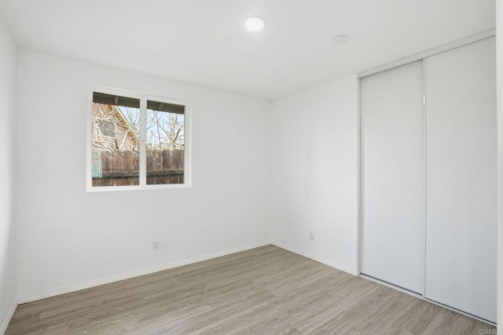 1668 1672 Spanish Oak Pl