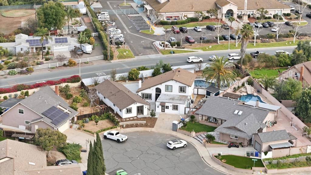 1668 1672 Spanish Oak Pl