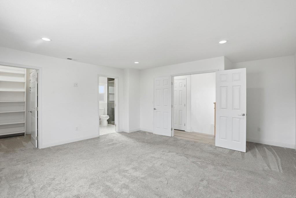 1668 1672 Spanish Oak Pl