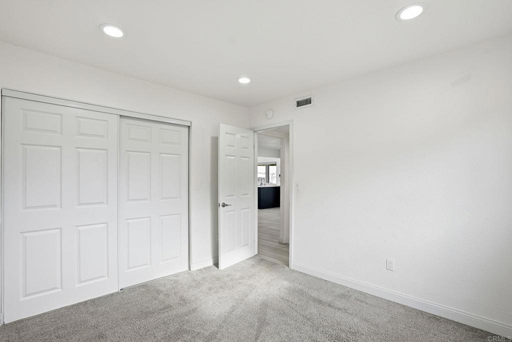 1668 1672 Spanish Oak Pl