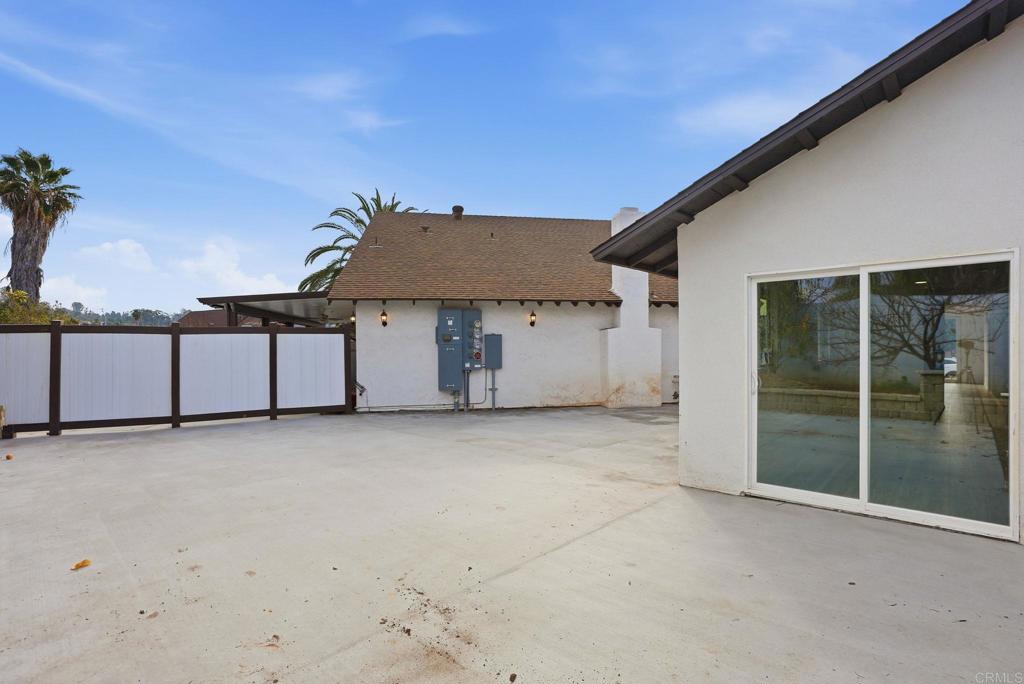 1668 1672 Spanish Oak Pl