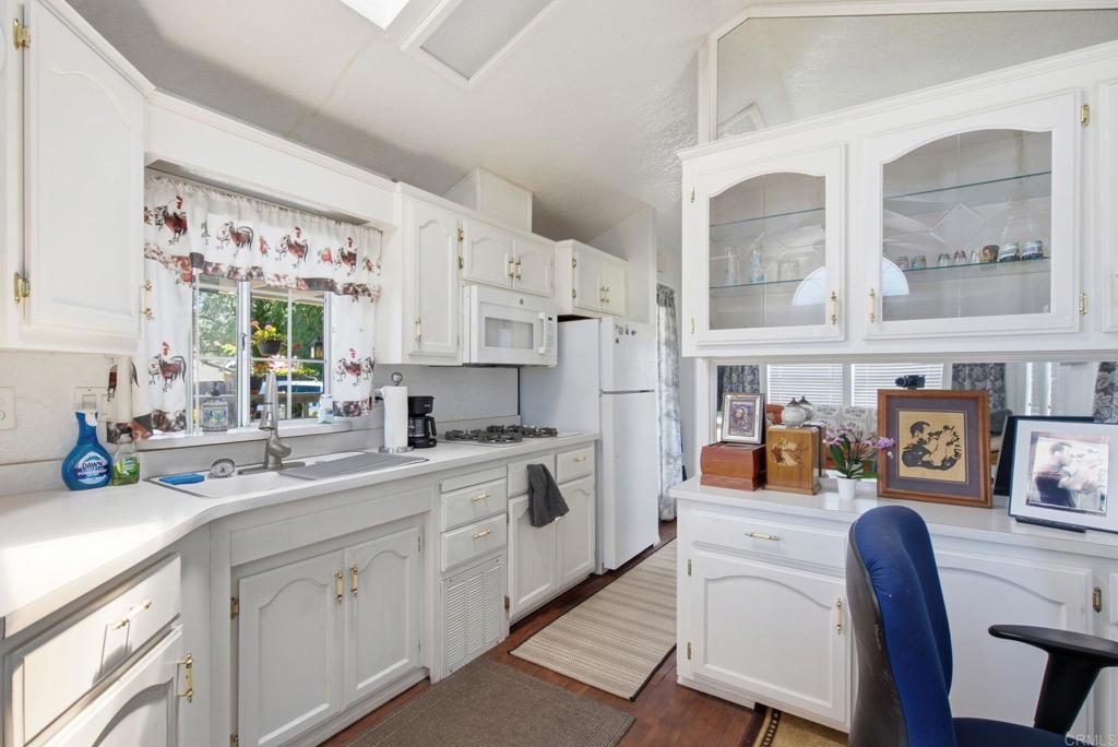 14037 Proctor Valley Rd