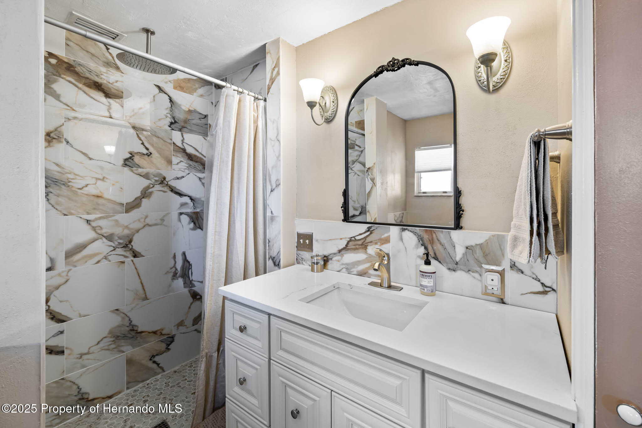 3085 Bayfront Circle