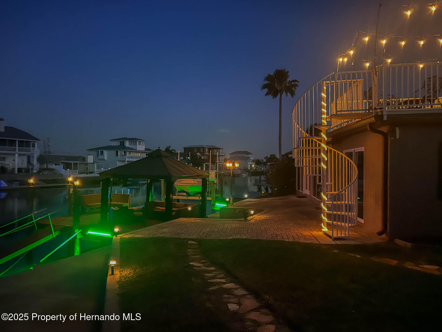 3085 Bayfront Circle