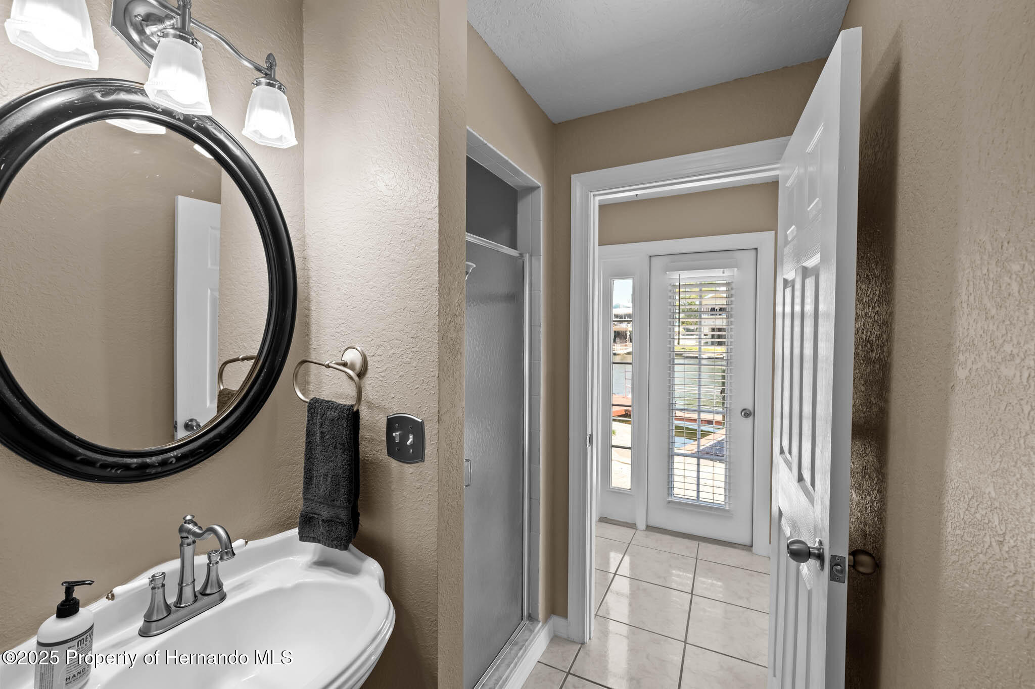 3085 Bayfront Circle
