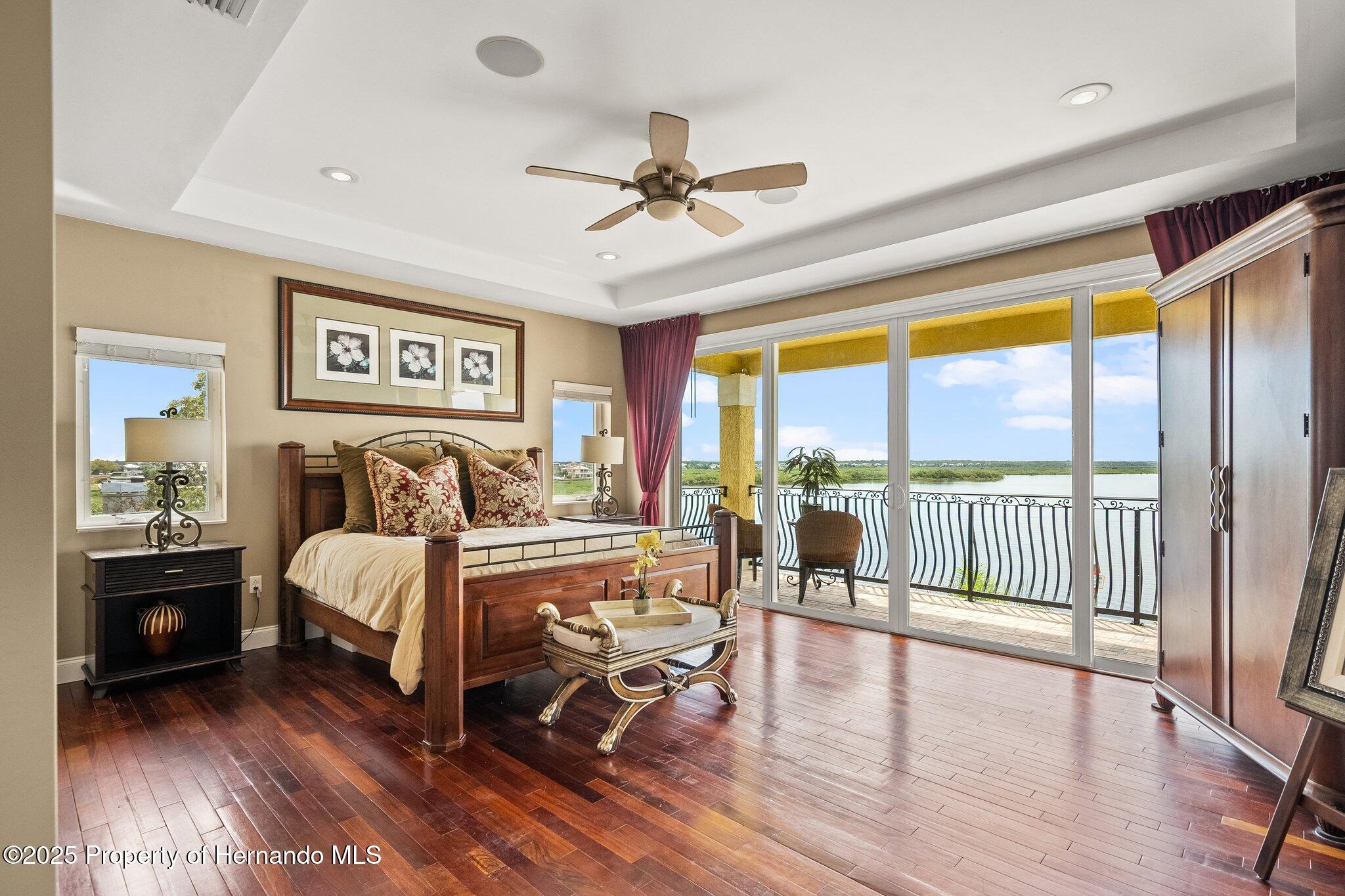 3236 Gulf Winds Circle