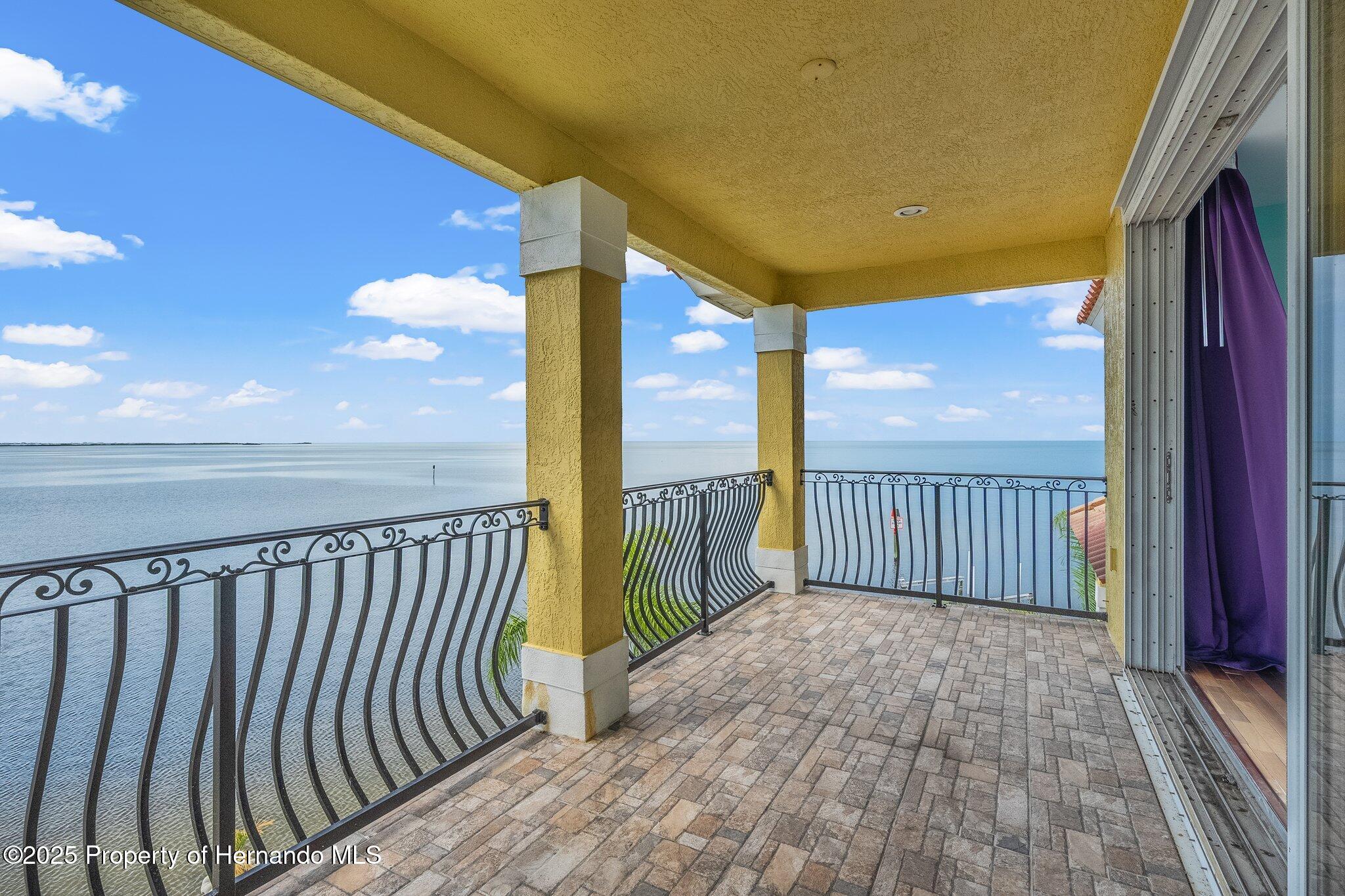 3236 Gulf Winds Circle