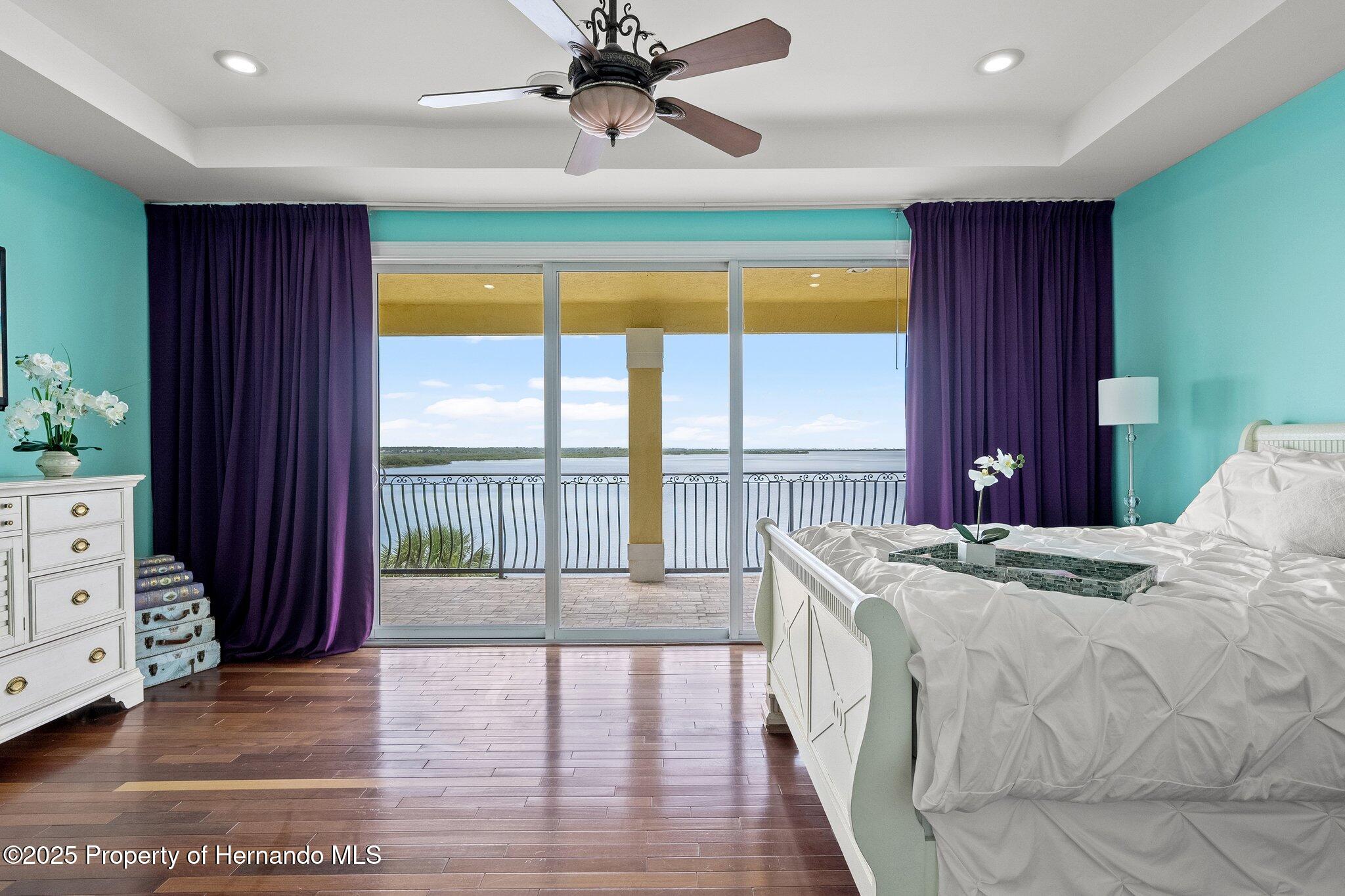 3236 Gulf Winds Circle