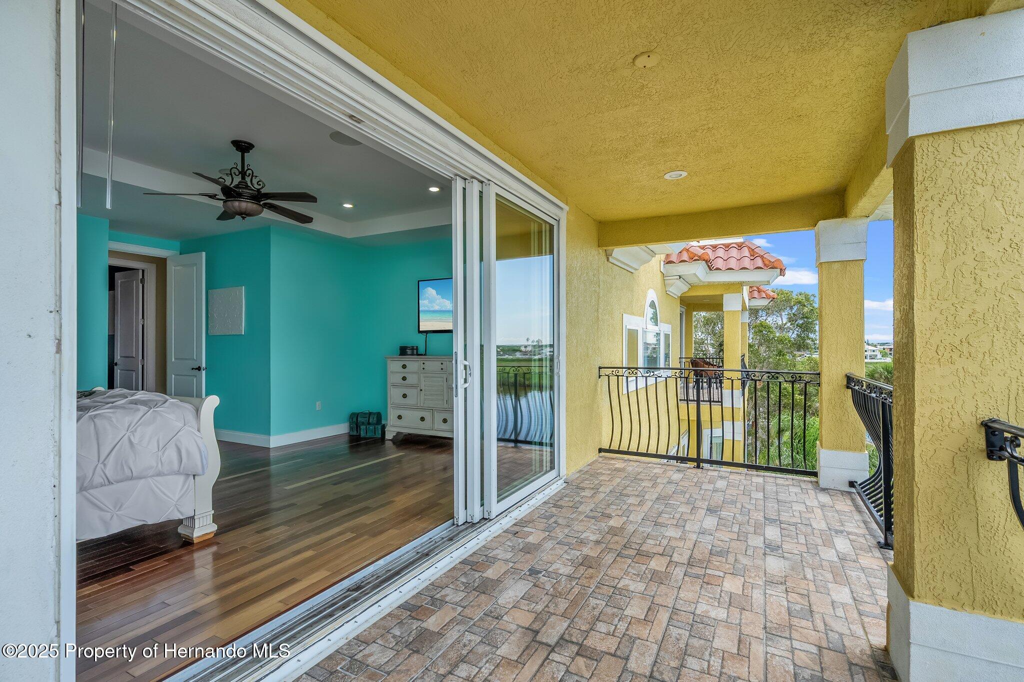 3236 Gulf Winds Circle