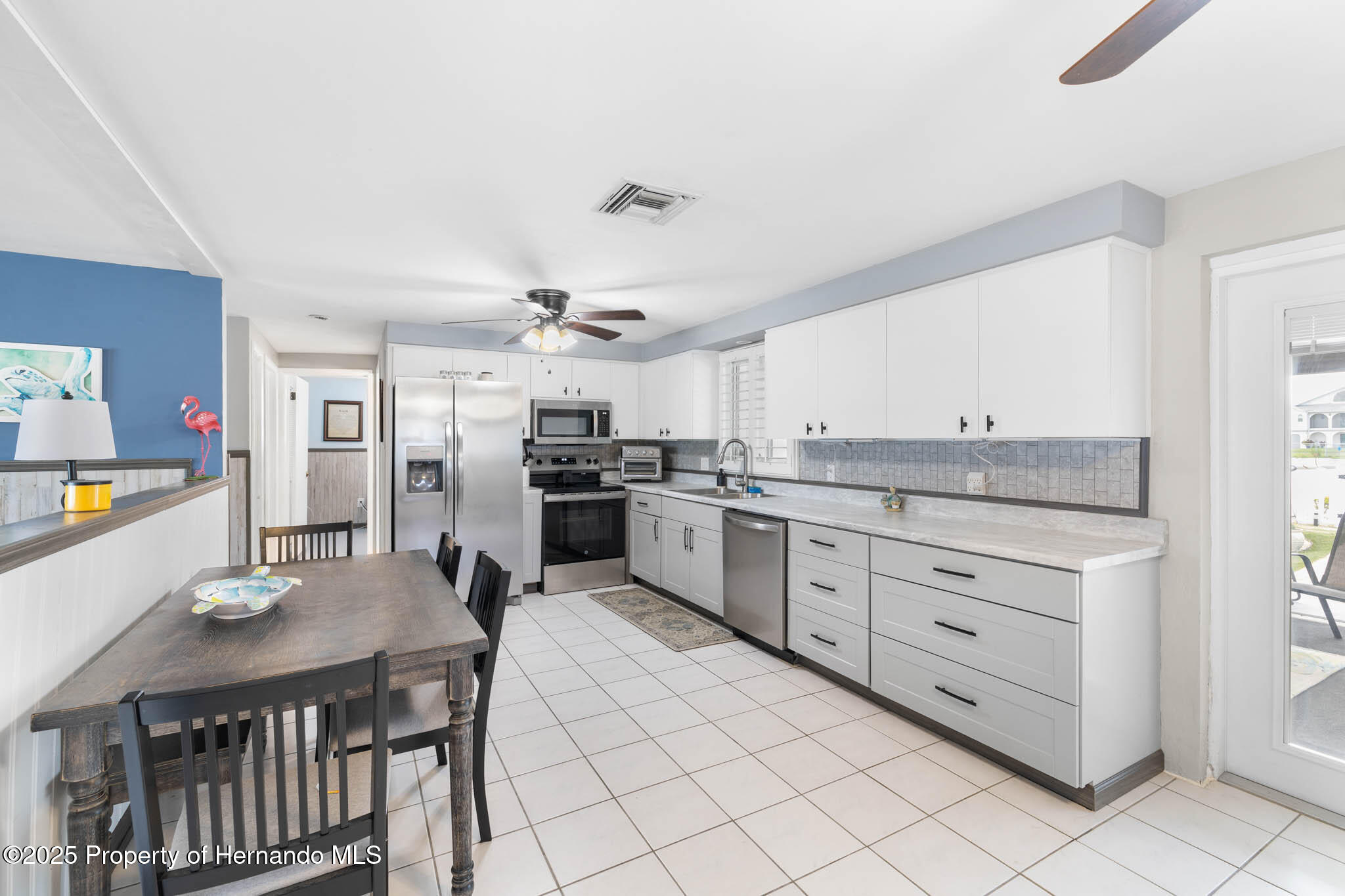 3260 Gulfview Drive