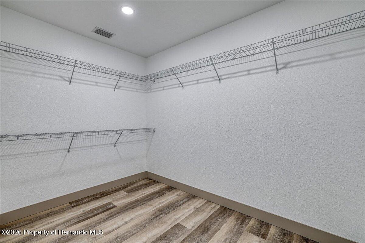 5050 Oak Leaf Lane