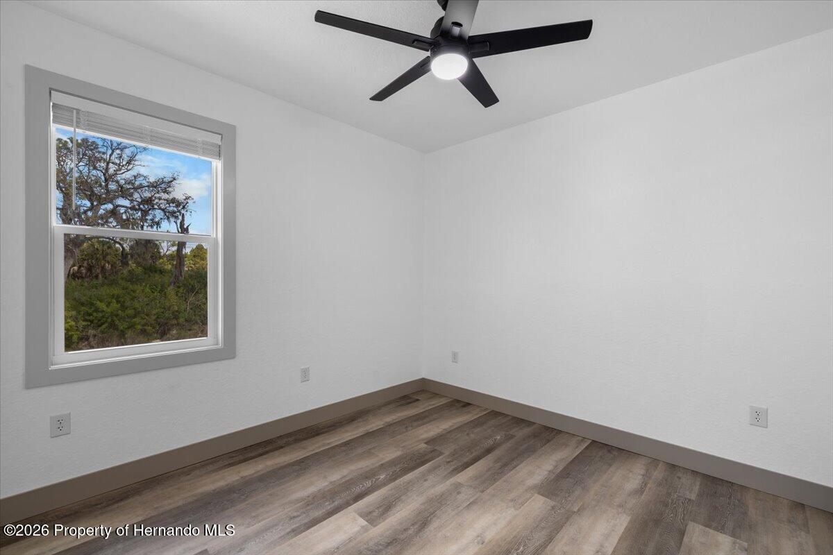 5050 Oak Leaf Lane
