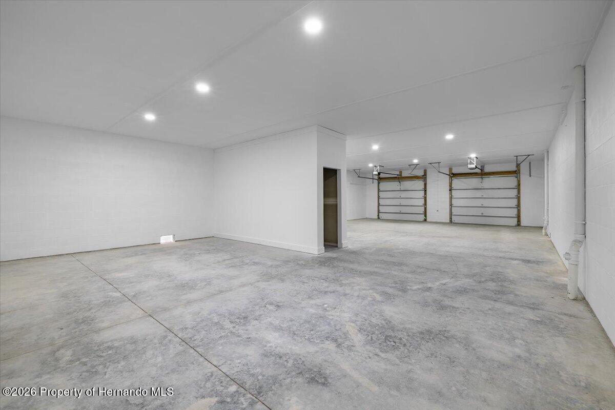 5050 Oak Leaf Lane