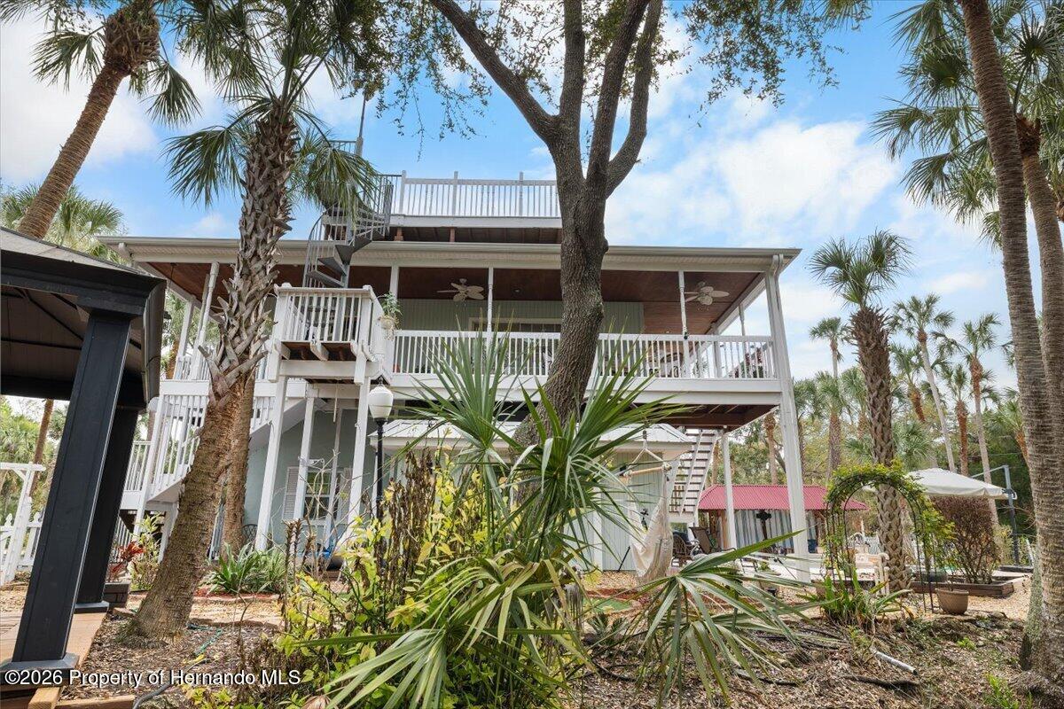 6093 Avenue Of The Palms