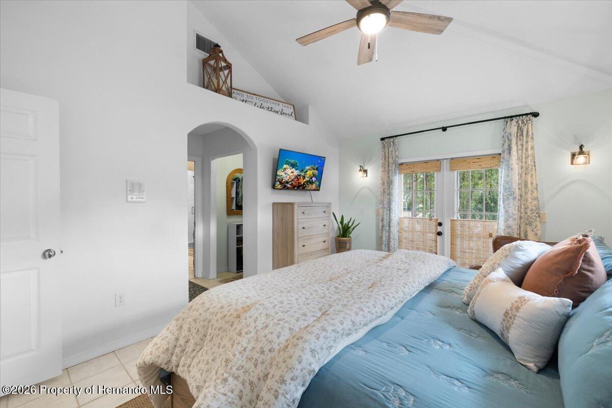 6093 Avenue Of The Palms