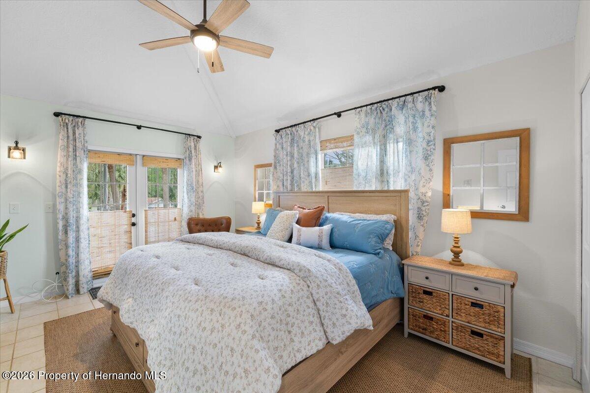 6093 Avenue Of The Palms