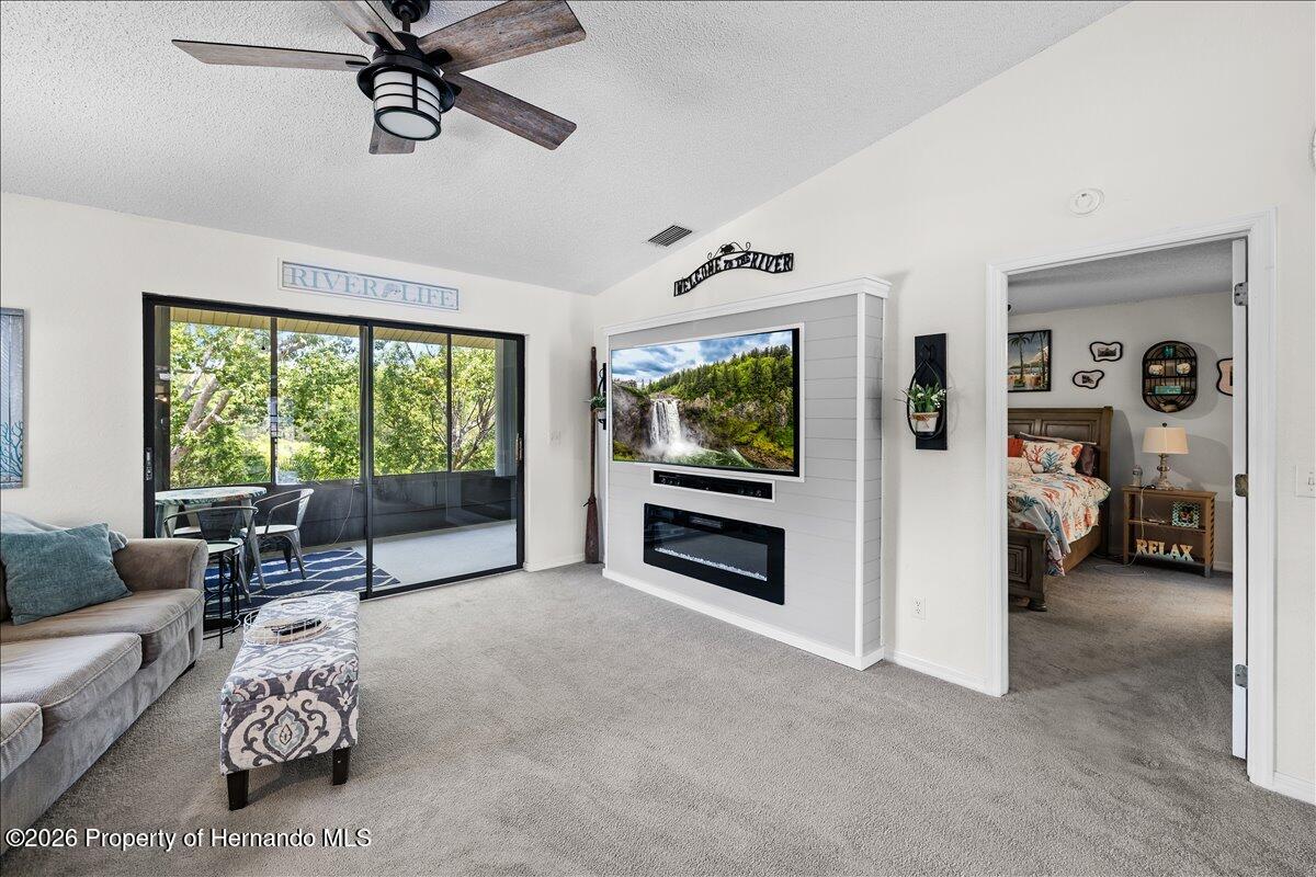 6653 River Run Boulevard